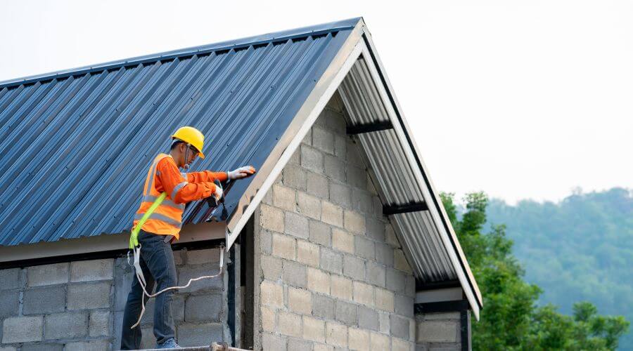 Professional Flat Roofing Installation in Mount Pulaski, IL